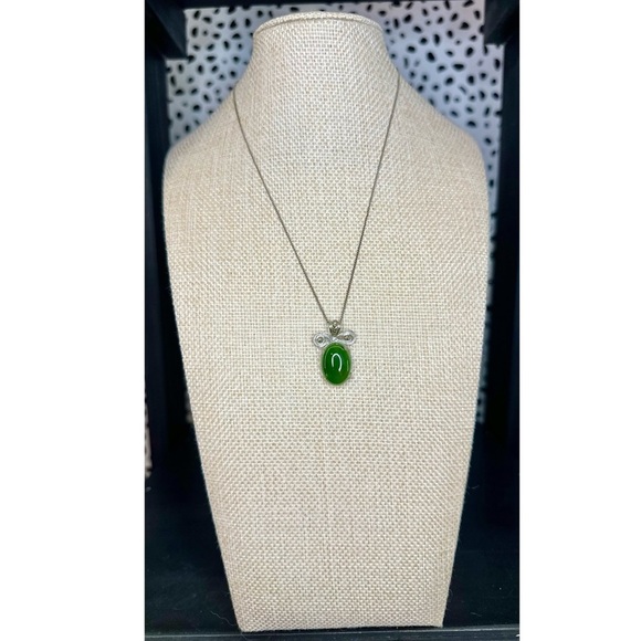 Vintage Sterling Silver 1950’s Genuine Green Jade Pendant Necklace Filigree - Picture 5 of 5